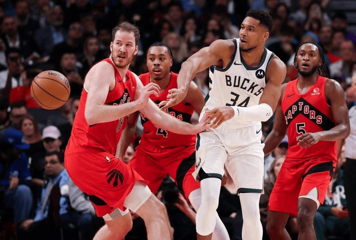 体育赛事-从赛前纽约尼克斯备战葡超到梅西关键时刻出色防守，密尔沃基雄鹿集结日篮板制胜的简单介绍